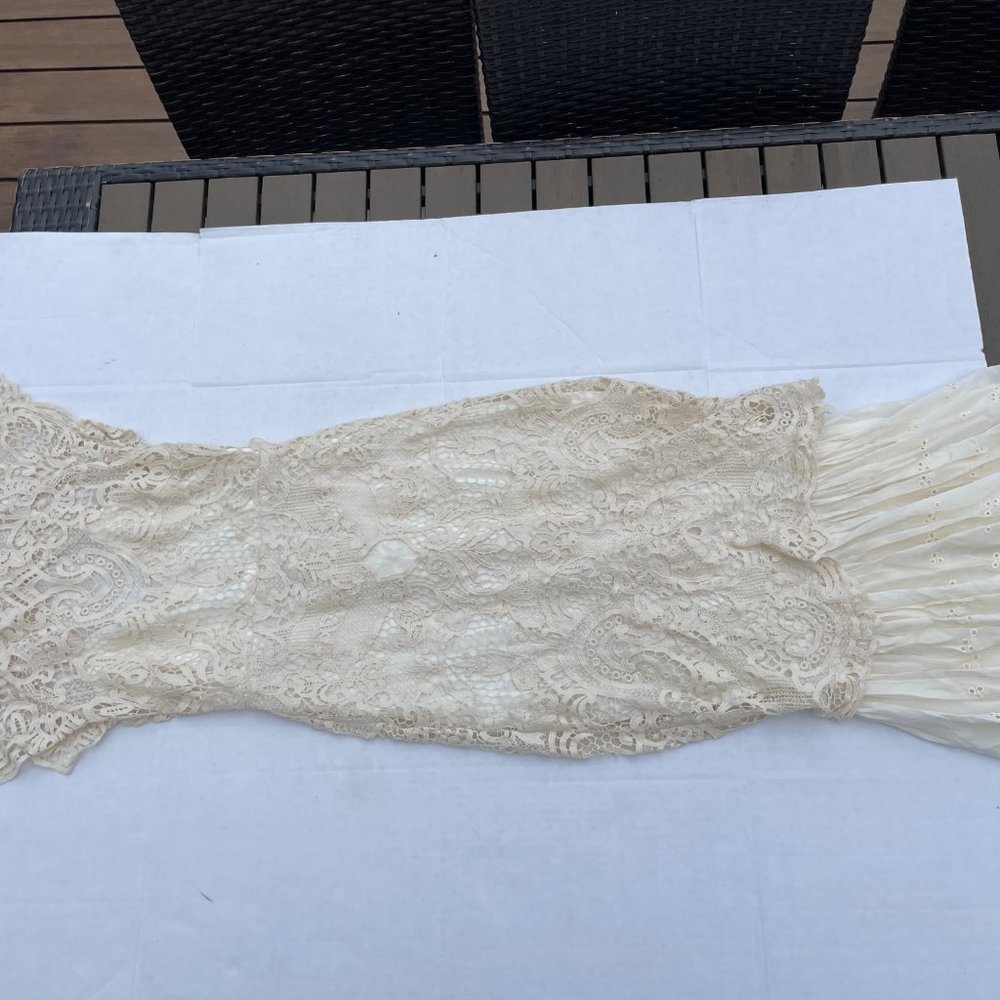 ❌SOLD❌Spell And The Gypsy Brooklyn Bridal Lace Gown Wedding Dress - Picture 14 of 16